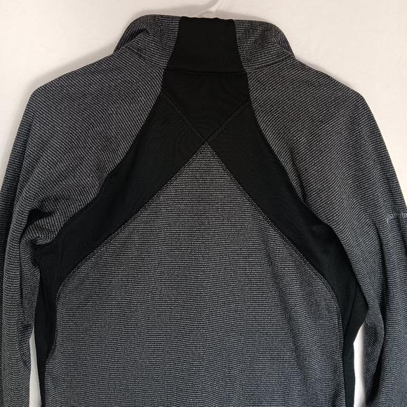 Columbia Women's Black and Gray Sweater size L - Picture 10 of 10